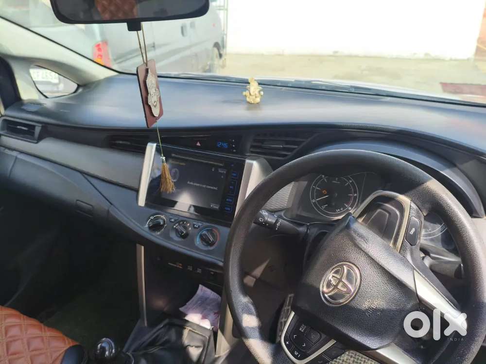 Toyota Innova Crysta 2019