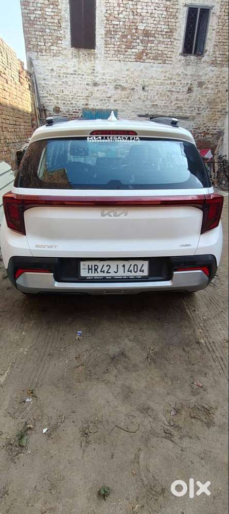 Kia Sonet 2024 Petrol 5700 Km Driven
