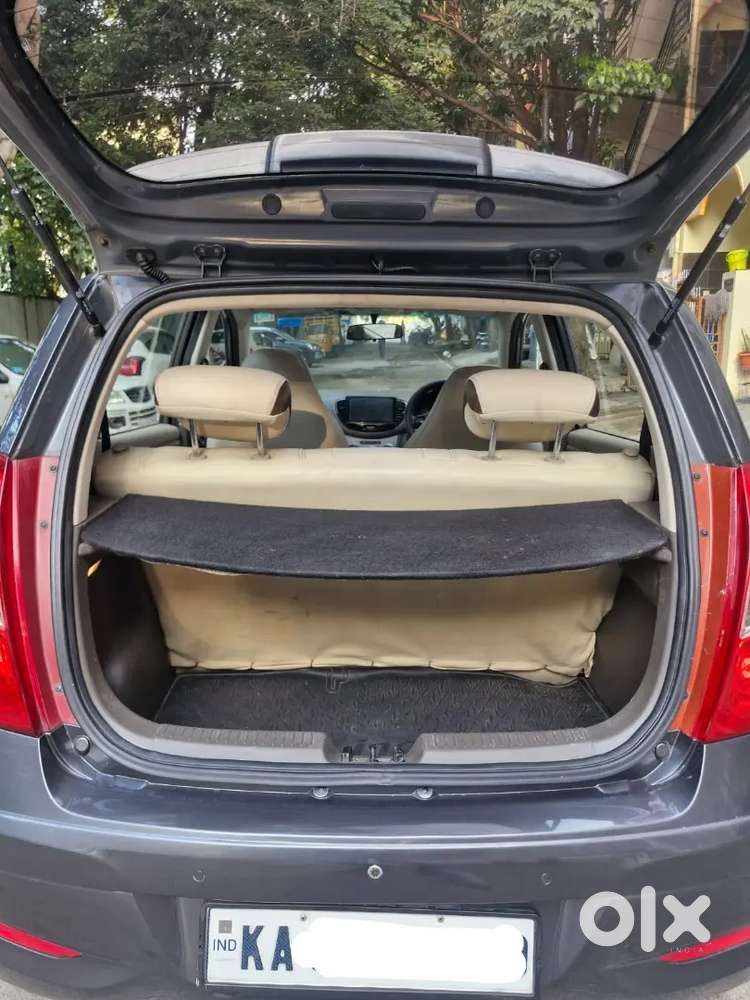 Hyundai I10 Asta Sunroof 2011 Petrol Automatic