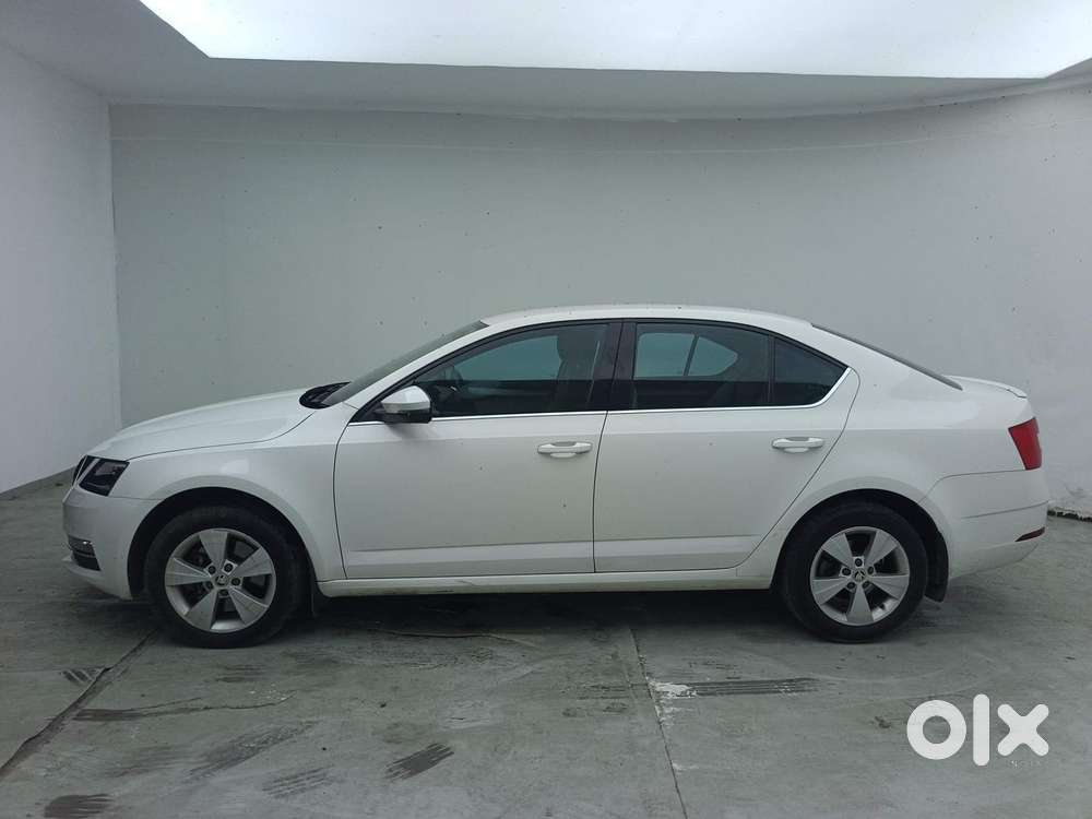 Skoda Octavia 1.8 Tsi Style At, 2018, Petrol
