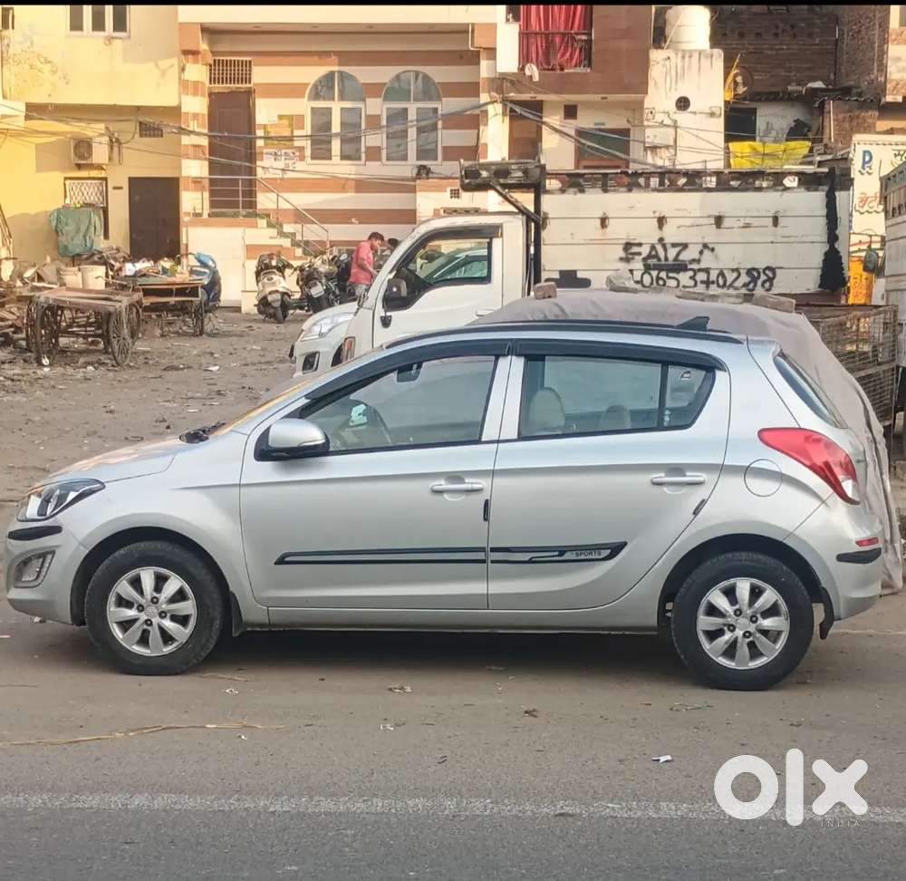Hyundai I20 2014 Petrol + Cng On Paper Well Maintained
