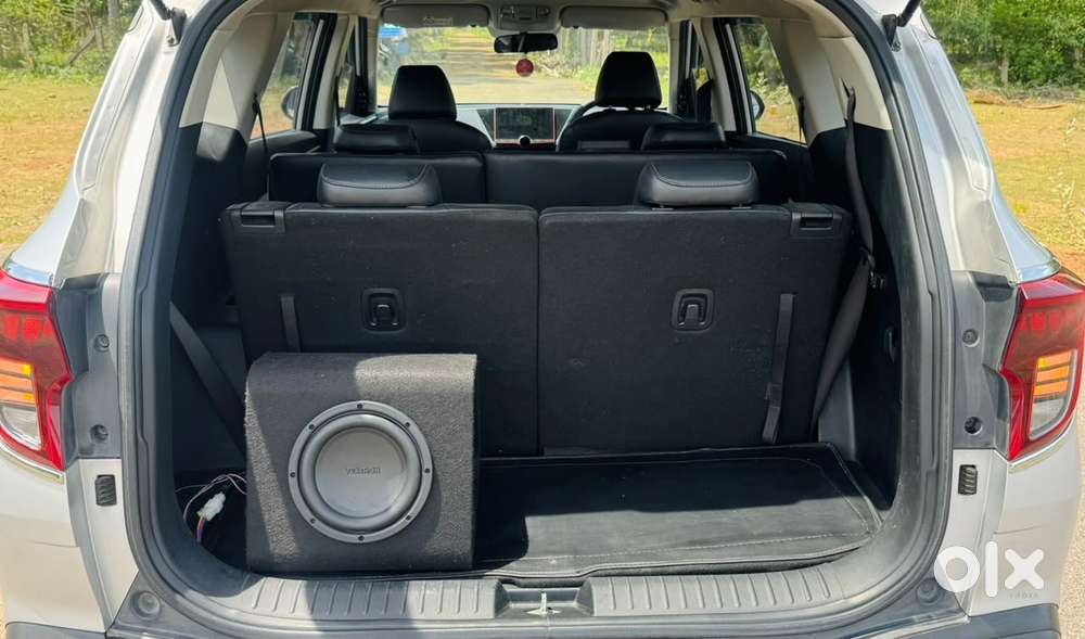 Kia Carens, 2023, Petrol