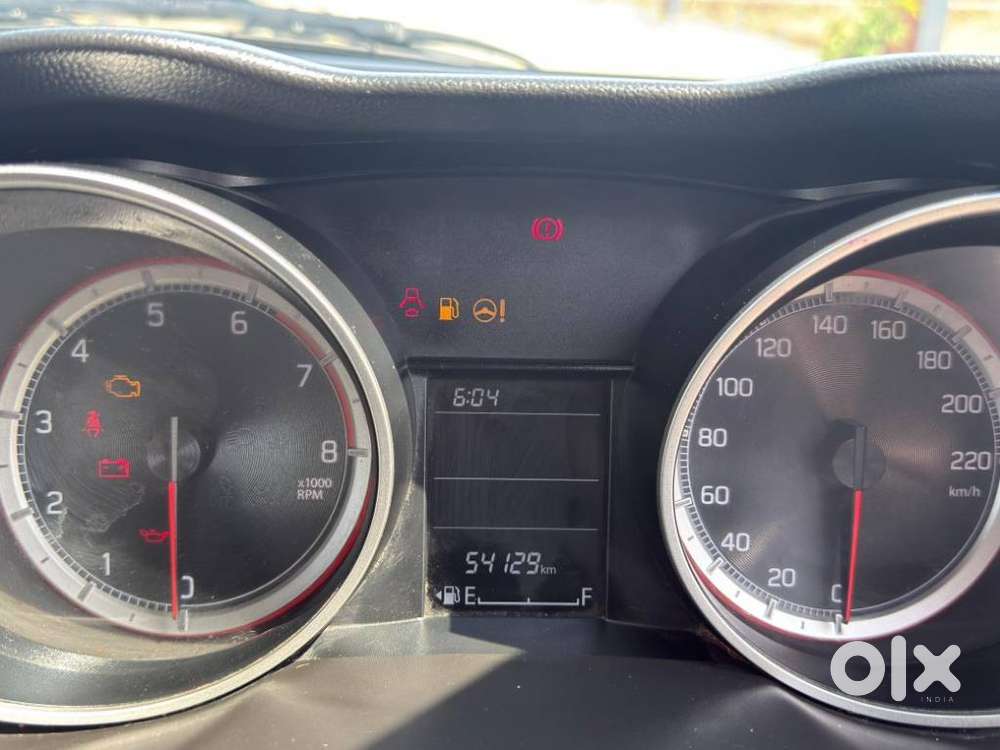 Maruti Suzuki Swift Vxi + Manual, 2018, Petrol