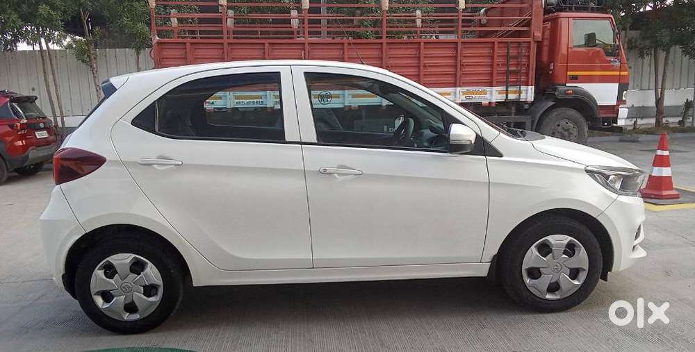 Tata Tiago 1.05 Revotorq Xt Option, 2020, Petrol