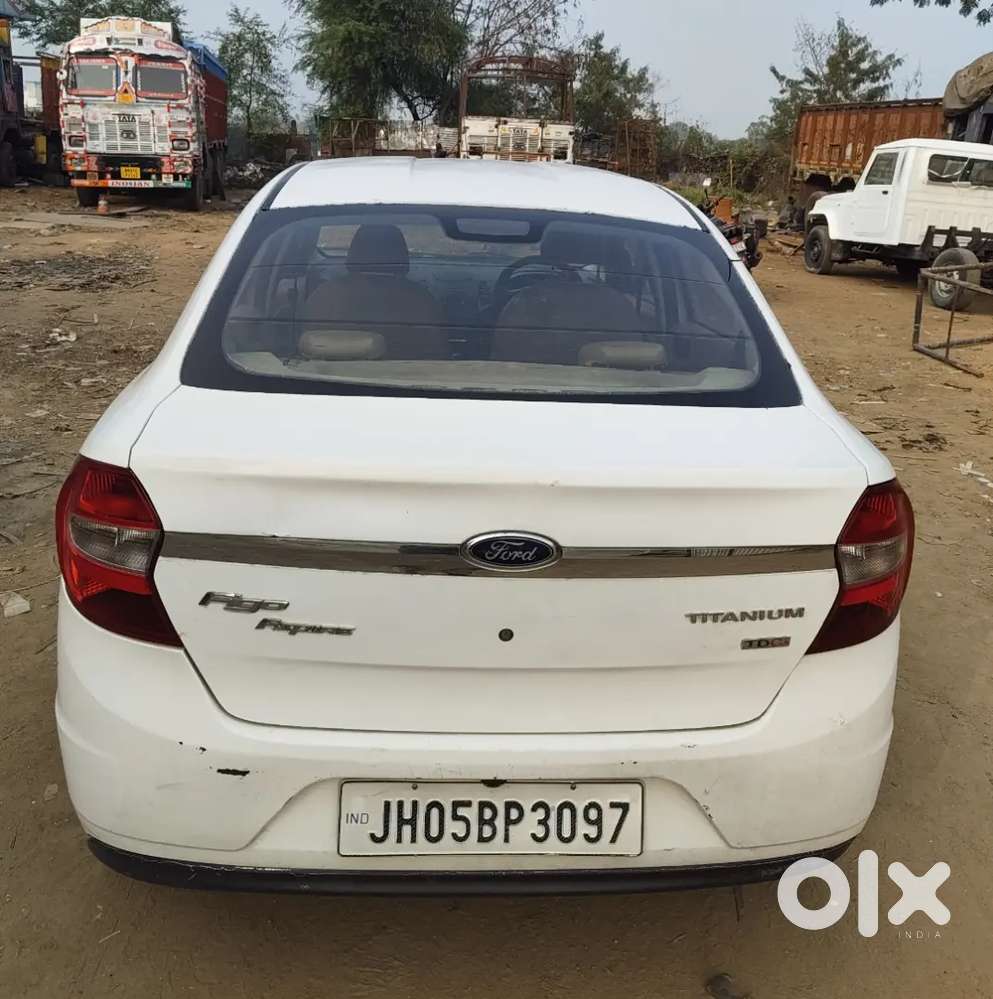 Ford Figo Aspire 2016 Diesel 121000 Km Driven