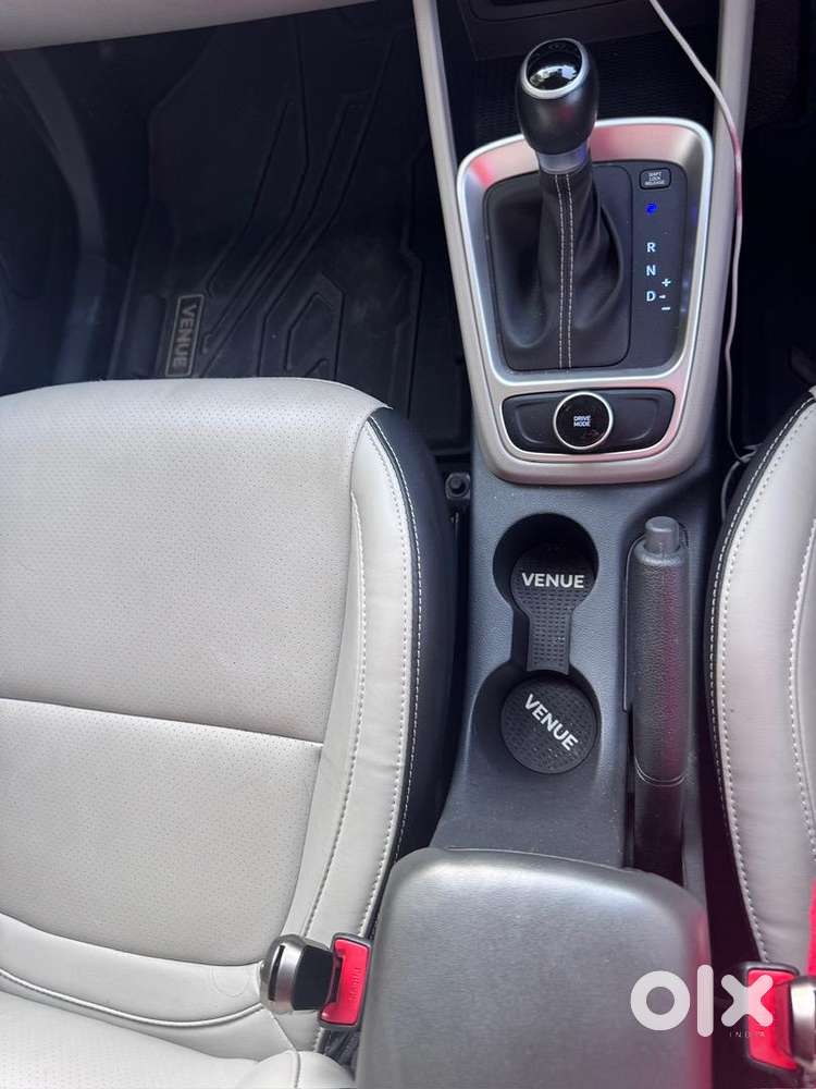 Hyundai Venue Automatic Petrol Feb 2025 Model