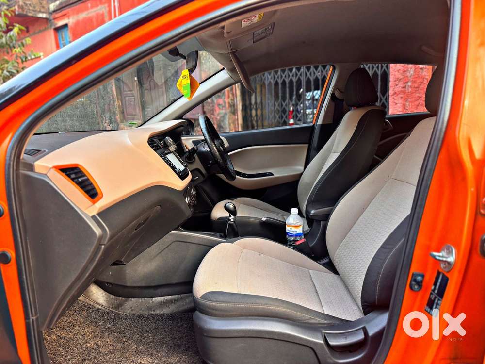 Hyundai I20 Petrol Asta Dual Tone, 2017, Petrol