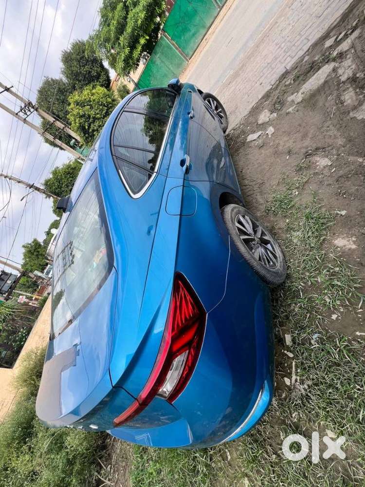 Skoda Slavia 1.5 Tsi Style, 2023, Petrol