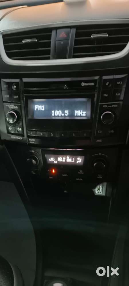 Maruti Suzuki Swift 2018 Zxi, 2015, Petrol