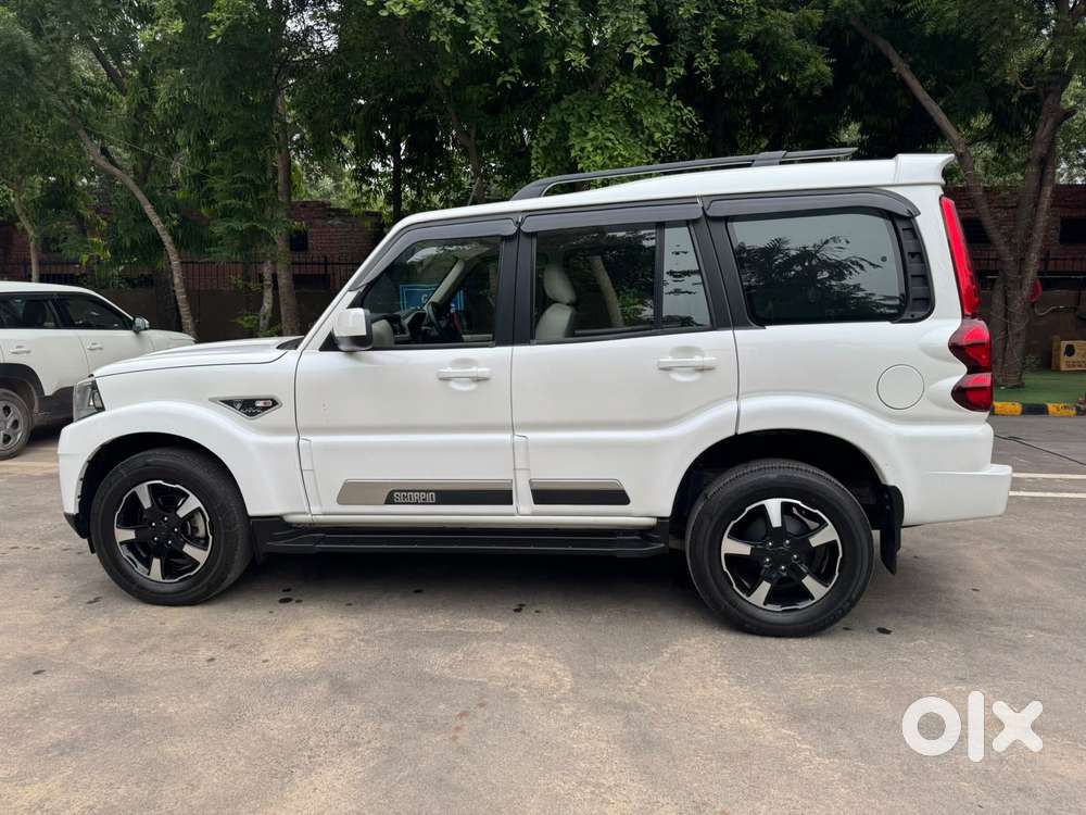 Mahindra Scorpio S11 Mt 7s, 2024, Diesel