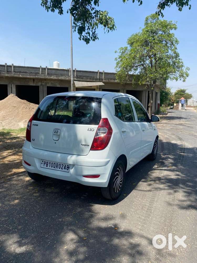 Hyundai I10 2012 Petrol 70000 Km Driven
