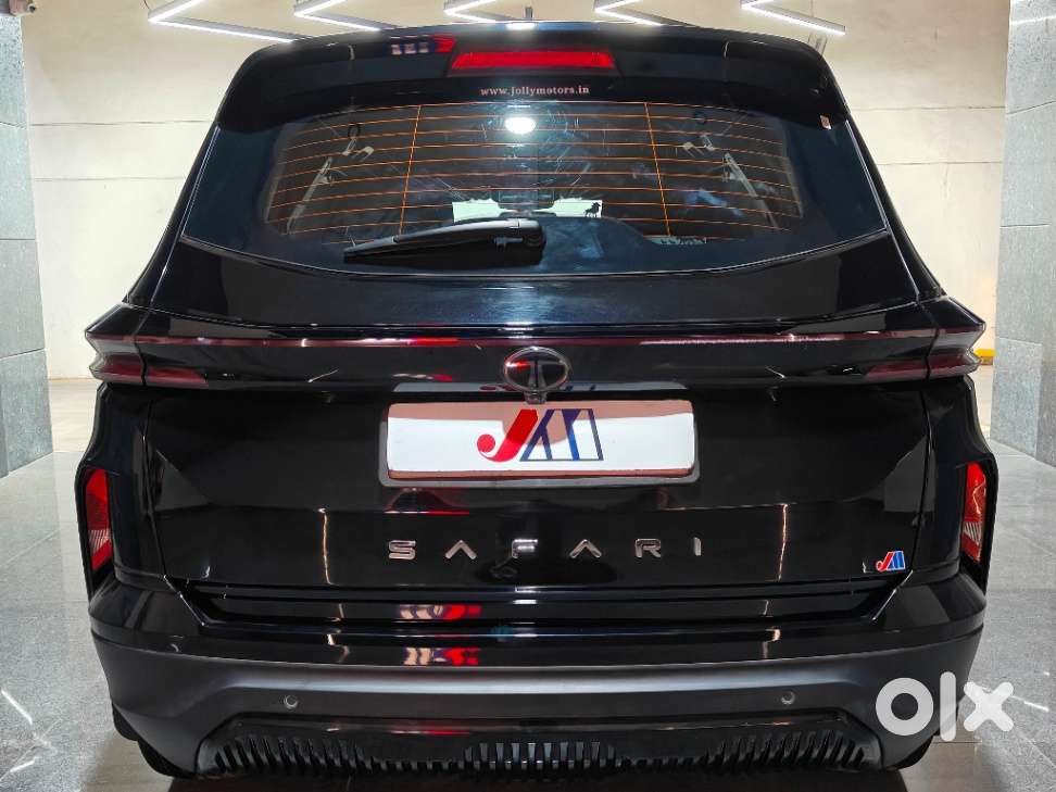 Tata Safari Accomplished Plus Dark Edition At, 2024, Diesel