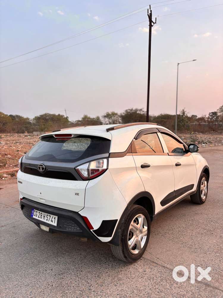 Tata Nexon 1.2 Revotron Xma, 2018, Petrol