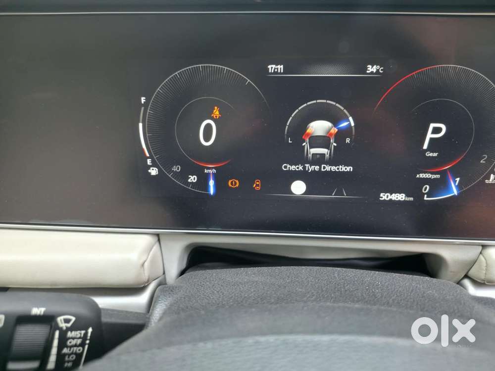 Mahindra Xuv700 Ax7l 6 Str At, 2024, Petrol