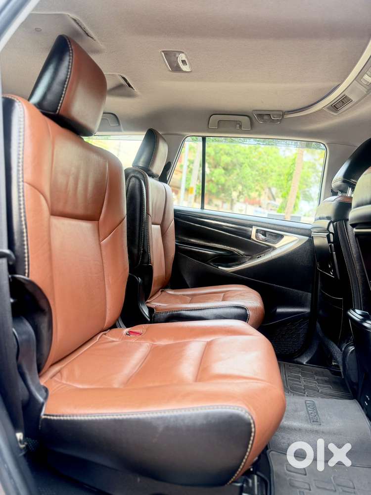 Toyota Innova Crysta 2.4 V, 2017, Diesel