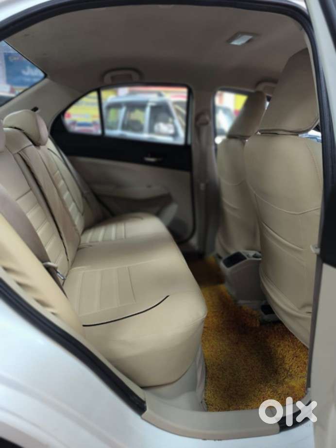 Maruti Suzuki Dzire 1.2 Vxi, 2023, Petrol