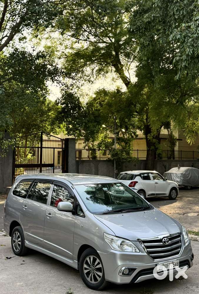 Toyota Innova 2.5 G (diesel) 8 Seater, 2016, Diesel