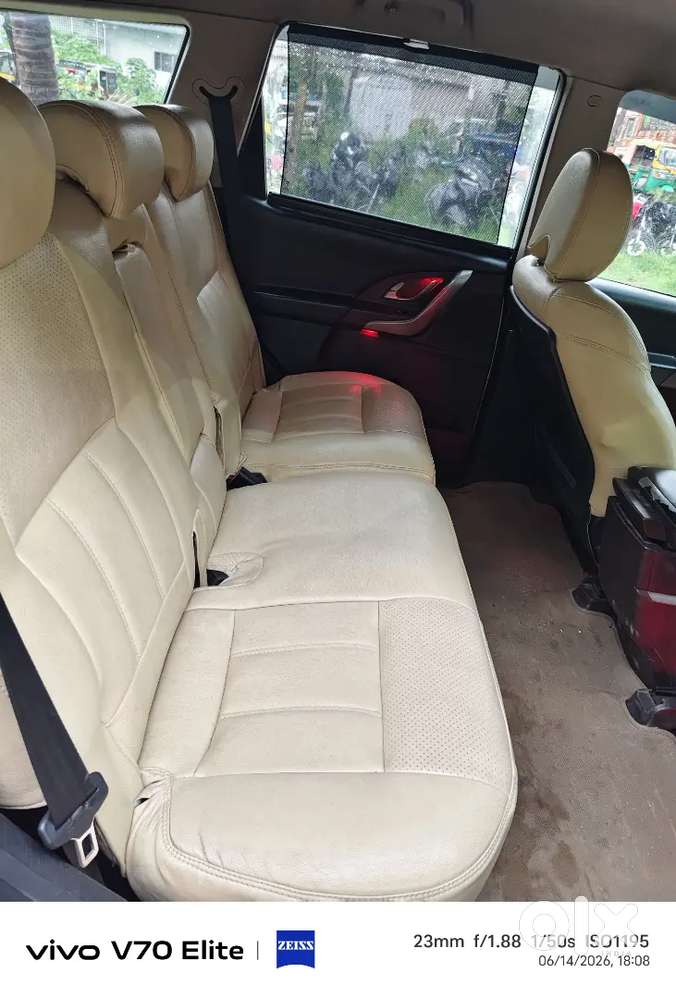 Mahindra Xuv500 2012