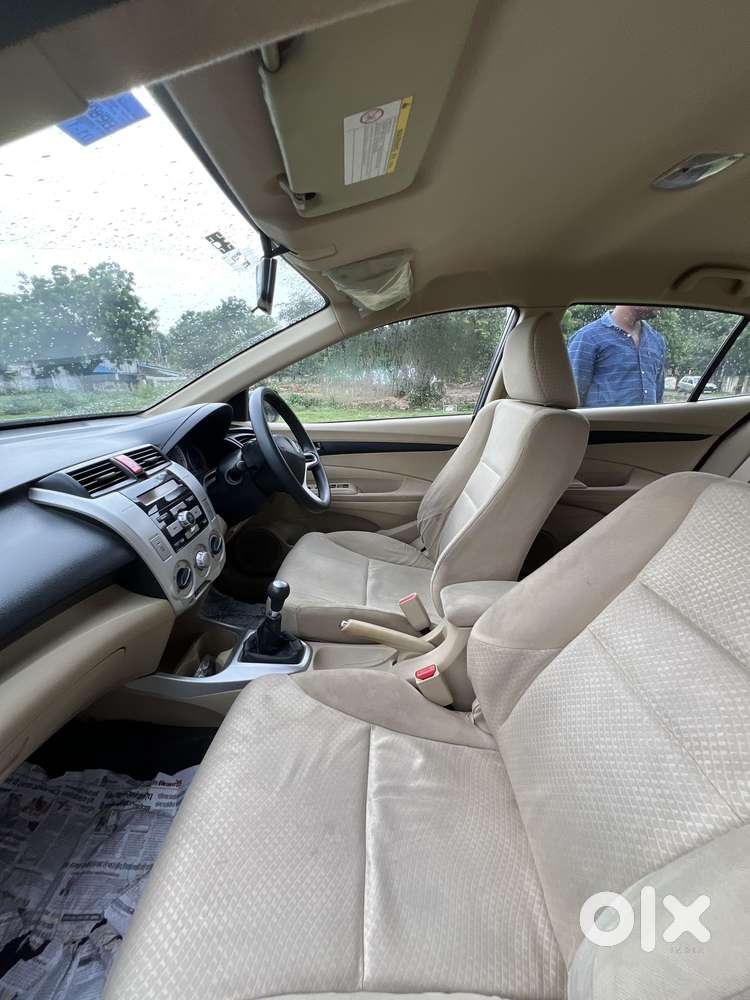 Honda City 1.5 E Mt, 2011, Petrol