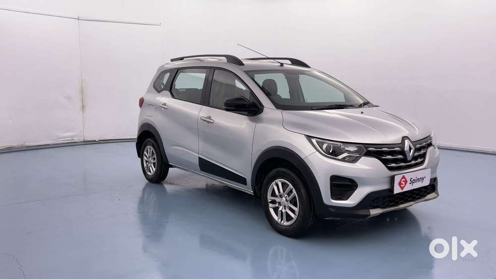 Renault Triber Rxt, 2023, Petrol
