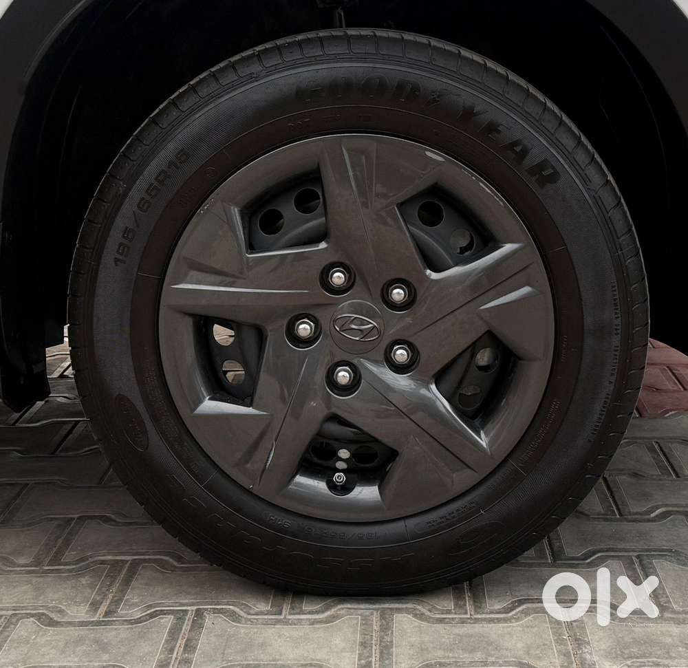 Hyundai Venue Sx (o) Mt 1.5 Diesel, 2024, Petrol