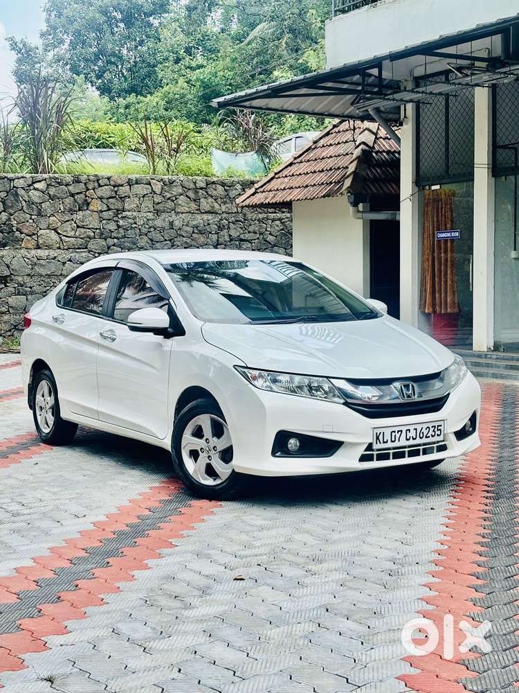 Honda City I-vtec V, 2017, Petrol