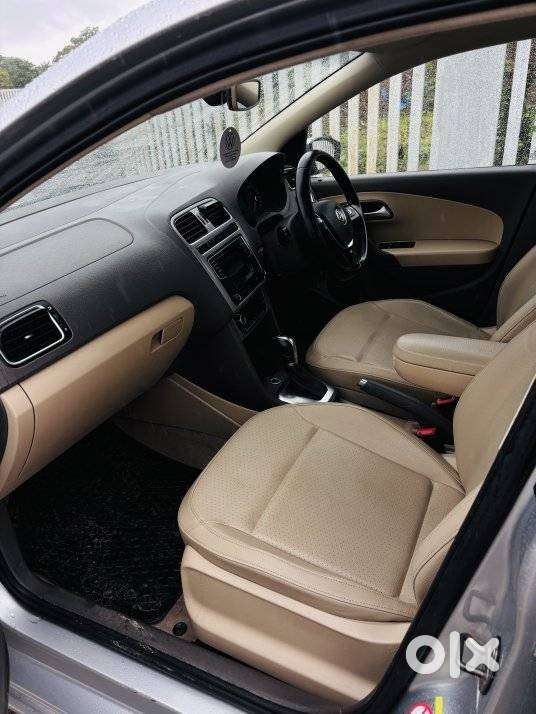 Volkswagen Vento 1.2 Tsi Highline Plus At, 2016, Petrol