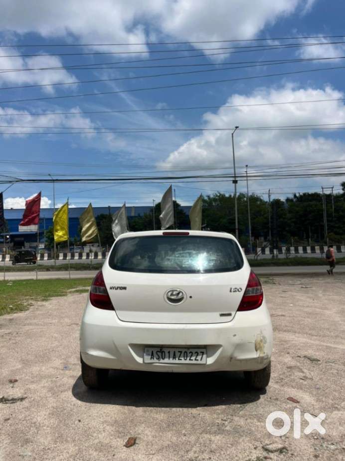 Hyundai I20 Magna 1.2 Mt, 2011, Petrol