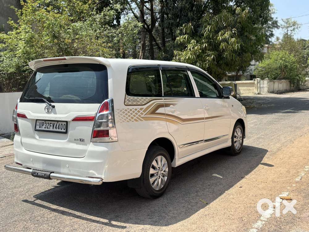 Toyota Innova 2.5 Vx 8 Str Bs-iii, 2014, Diesel