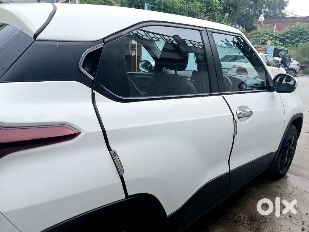 Tata Punch 1.2 Rhythm 2024