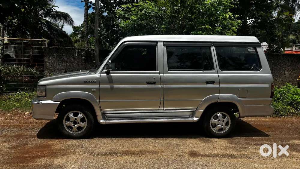 Toyota Qualis 2002 Diesel Well Maintained