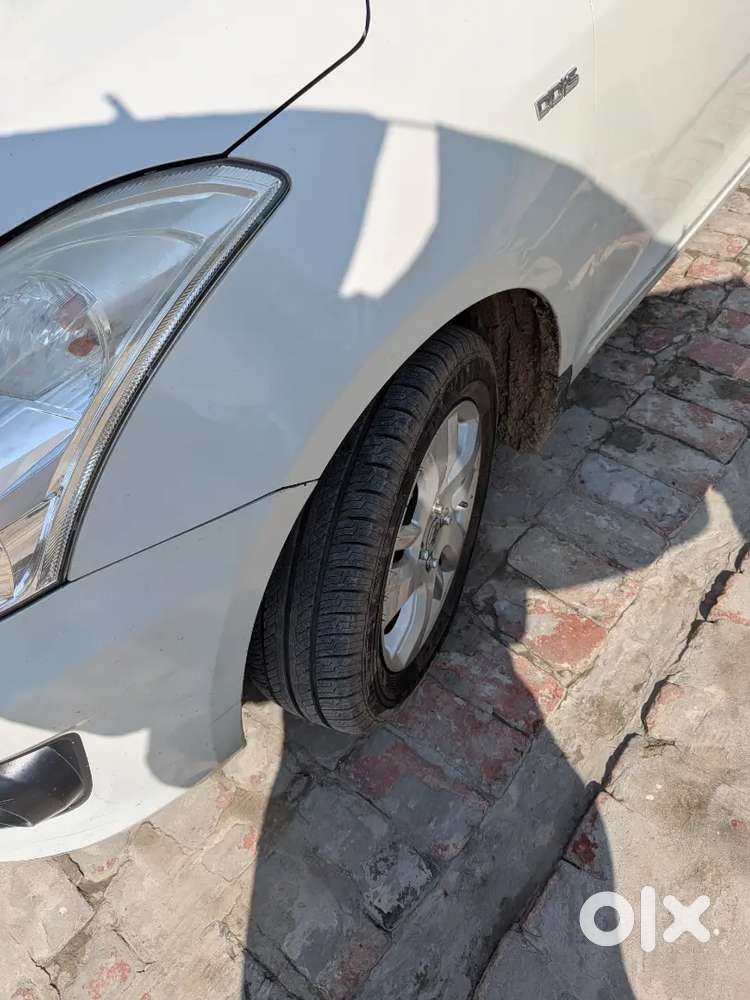 Maruti Sazuki Desire 2014 Zdi White,,pb22,,