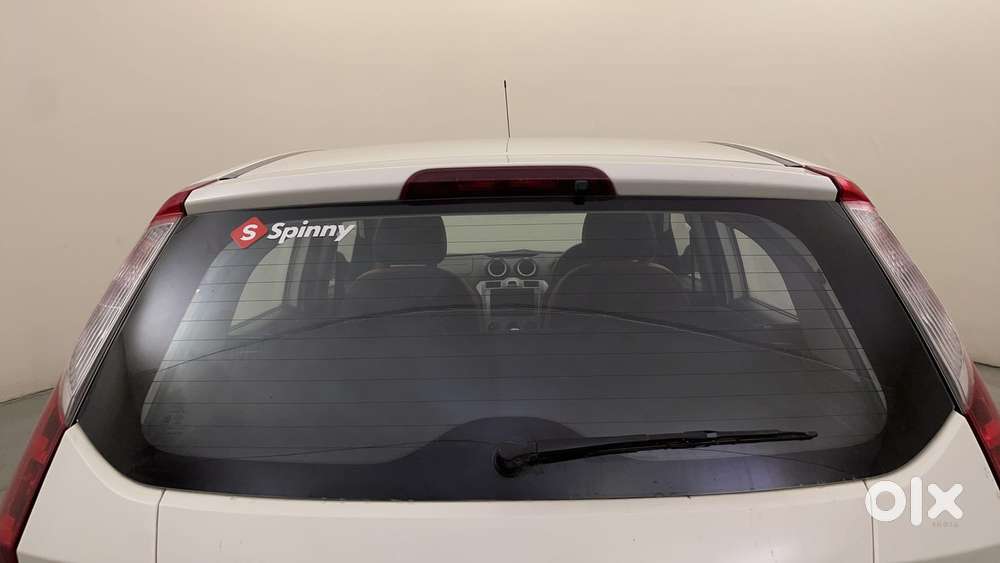 Ford Figo 2010-2012 Petrol Titanium, 2011, Petrol