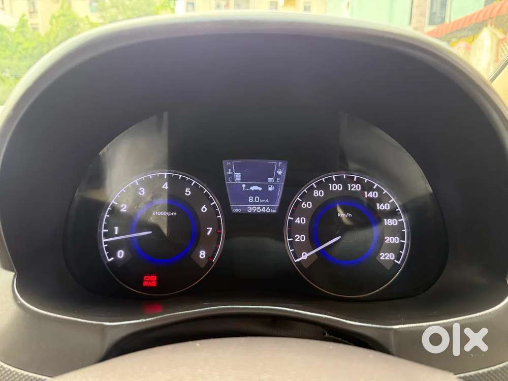 Hyundai Verna Fluidic 1.6 Vtvt Sx, 2014, Petrol