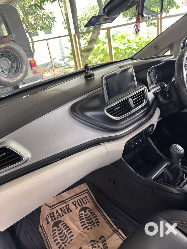 Tata Altoz Diesel Manual 2024 Well Maintained Car With Sunroof