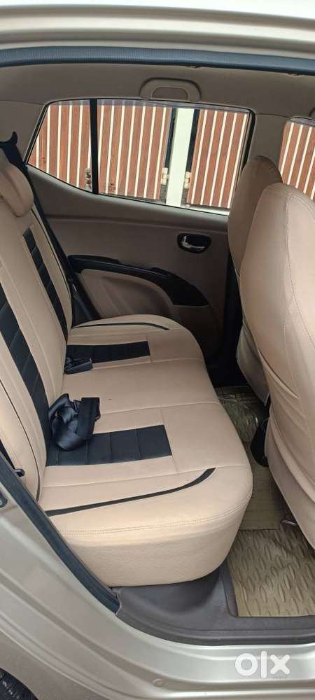 Hyundai I10 Sportz At, 2011, Petrol