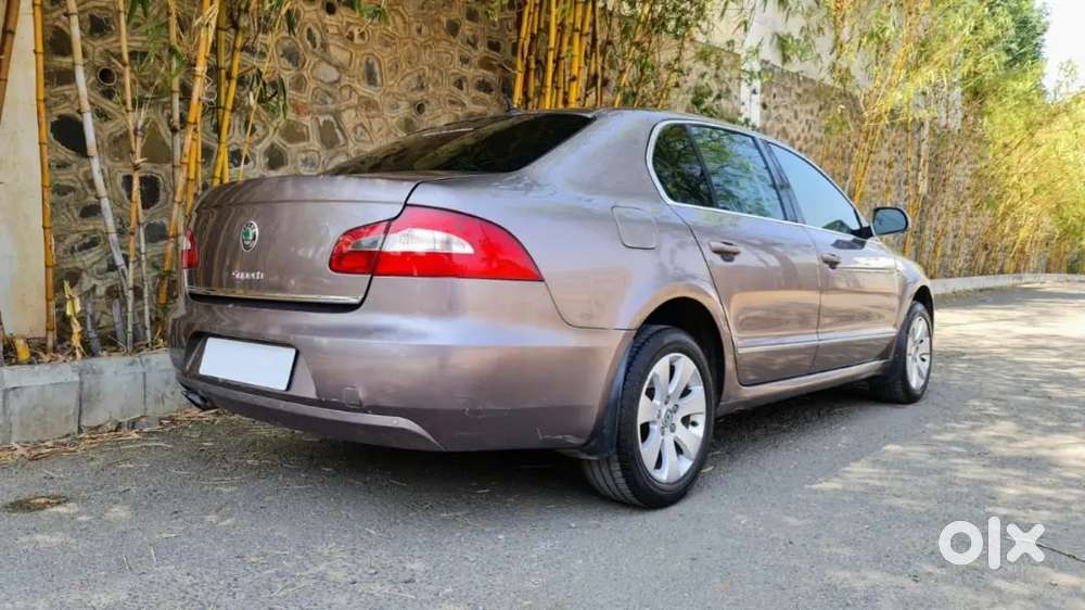 Skoda Superb Elegance 2010 Diesel Automatic