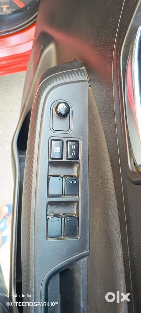 Maruti Suzuki Swift 1.2 Vxi (o), 2022, Petrol