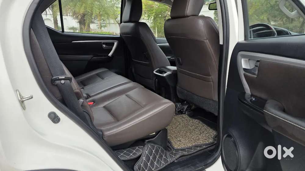 Toyota Fortuner 2019 Diesel  Mt 1st Owner102000 Km Driven