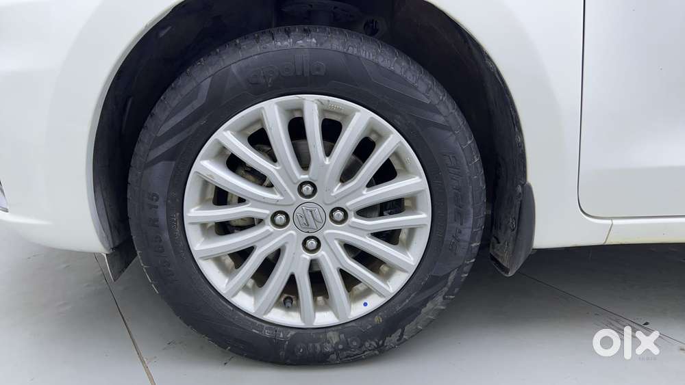 Maruti Suzuki Dzire Zxi Ags, 2022, Petrol
