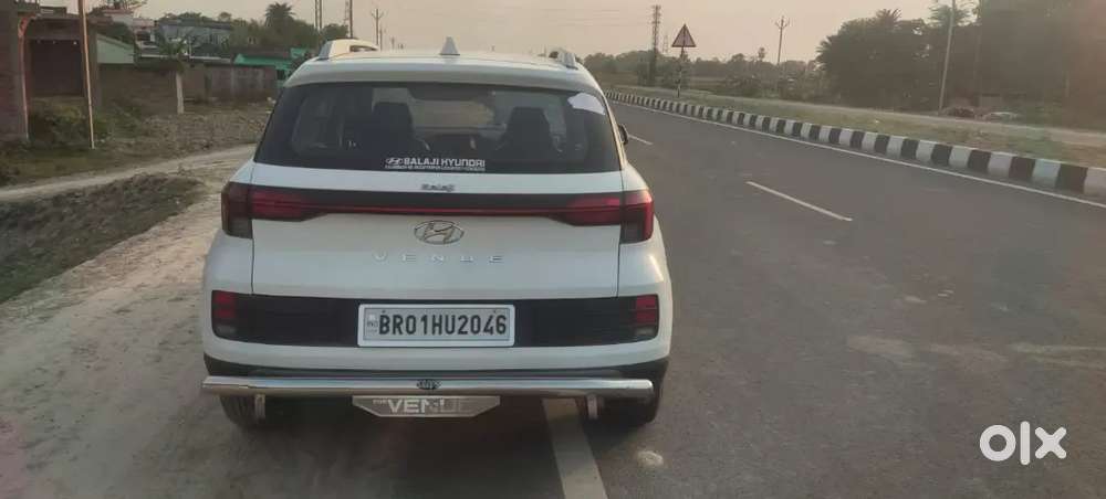 Hyundai Venue 2024 Diesel 42900 Km Driven