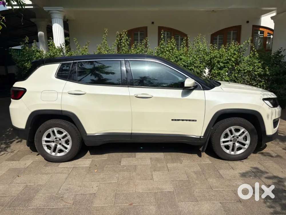 Well Maintained Jeep Compass 2019