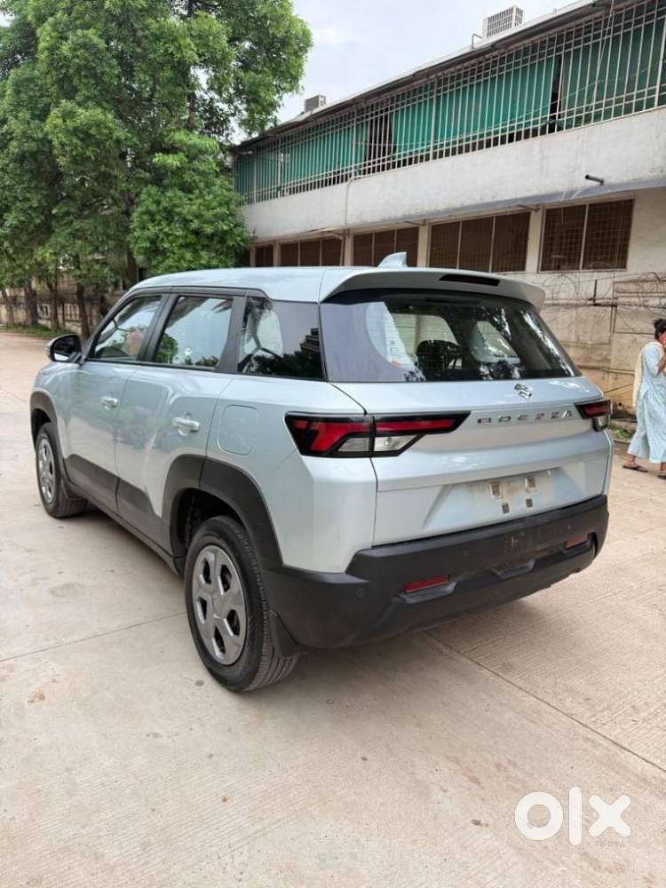 Maruti Suzuki Brezza 1.5 Vxi Smart Hybrid, 2024, Petrol