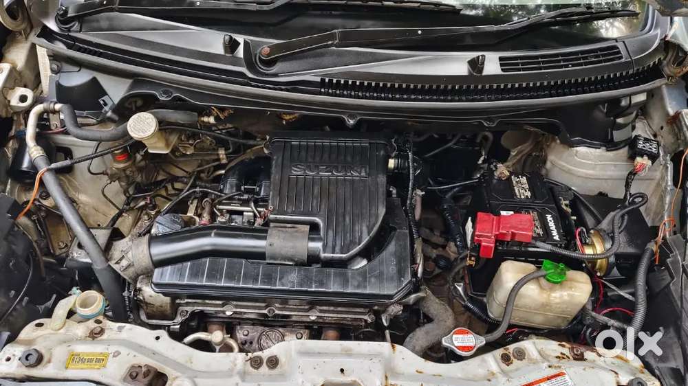 Maruti Suzuki Ertiga Vxi Petrol 2012
