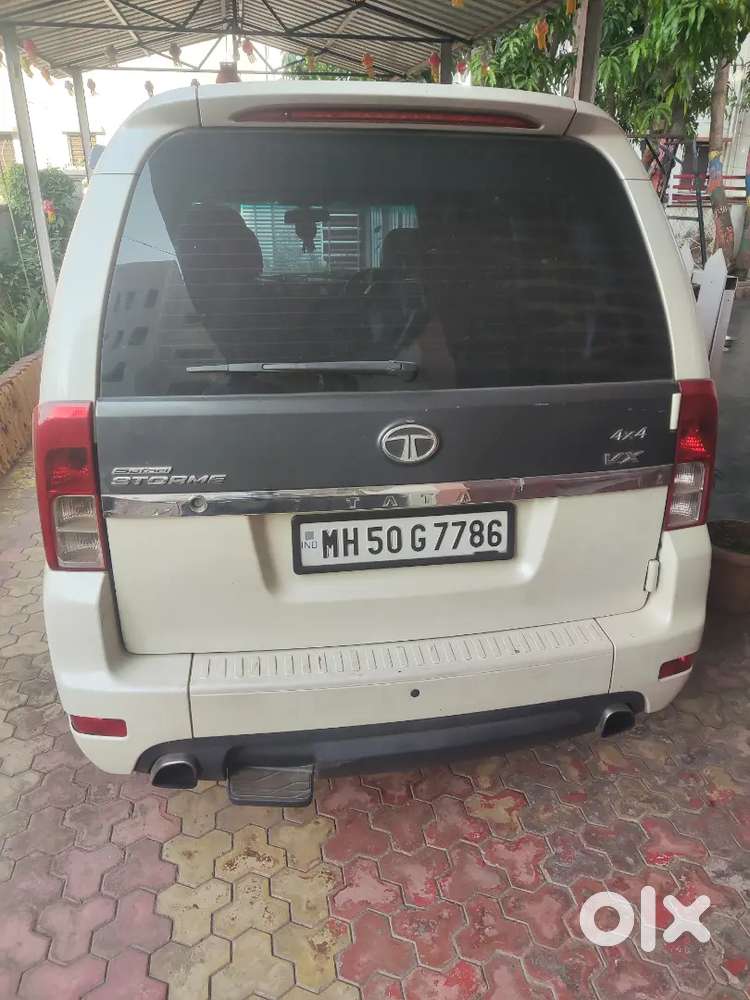Tata Safari Storme 2014 Diesel 110000 Km Driven
