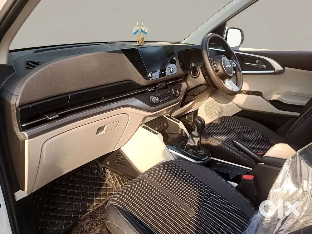 Kia Carens 1.5 Prestige 7 Str, 2024, Petrol