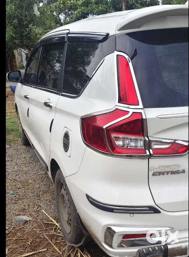 Maruti Suzuki Ertiga 2023 Variant Vxi Cng