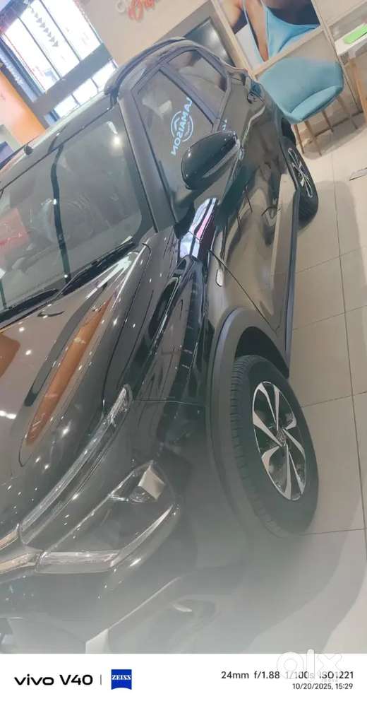Citroen C3 Feel Petrol 2025 With Low Km Driven