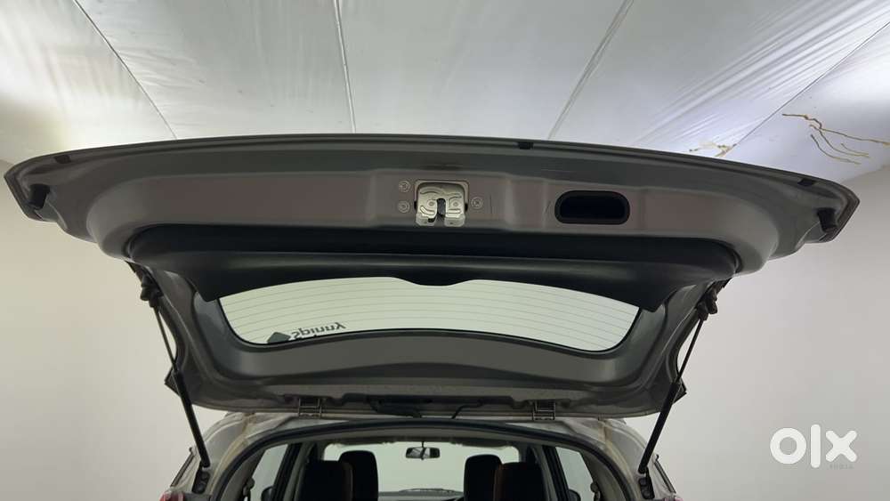 Maruti Suzuki Xl6 1.5 Alpha At, 2021, Petrol