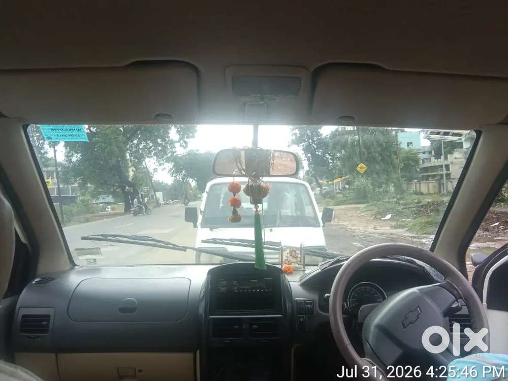 Chevrolet Tavera Neo 2013